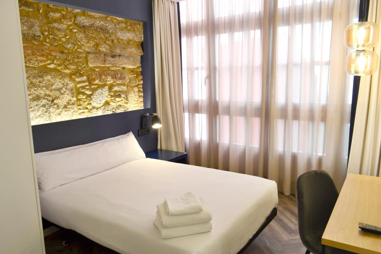 Hotel Alda Galeriآكورونيا المظهر الخارجي الصورة