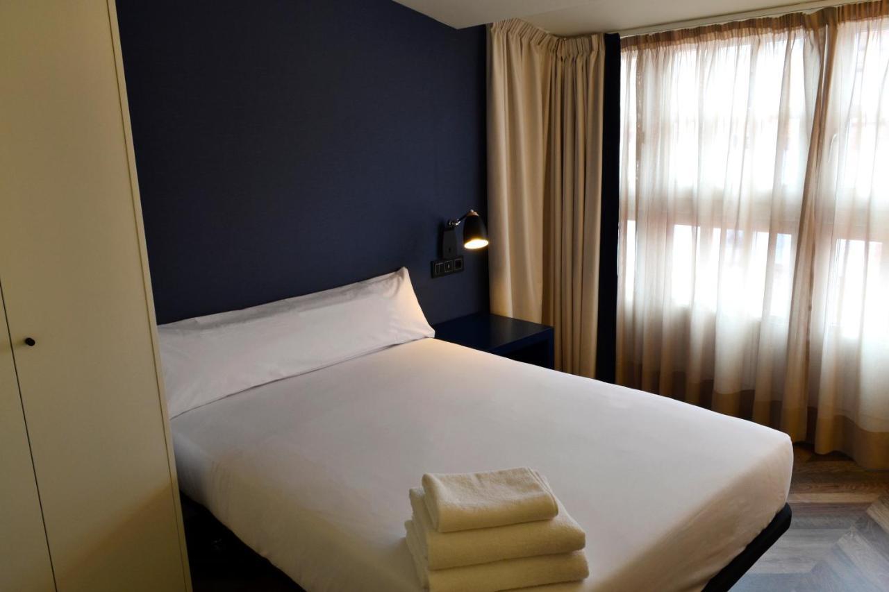 Hotel Alda Galeriآكورونيا المظهر الخارجي الصورة