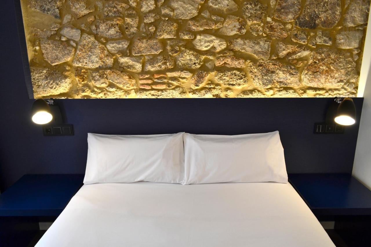 Hotel Alda Galeriآكورونيا المظهر الخارجي الصورة