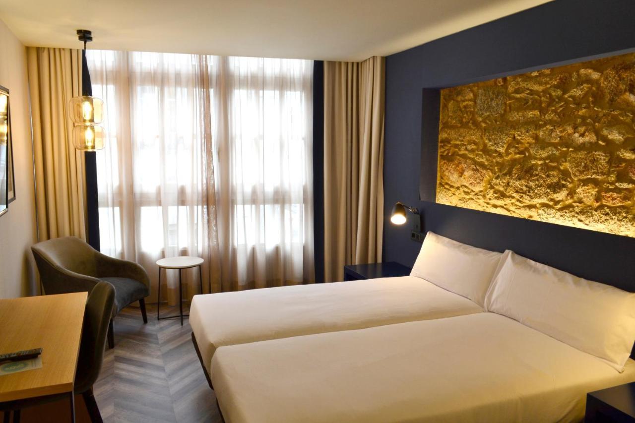 Hotel Alda Galeriآكورونيا المظهر الخارجي الصورة