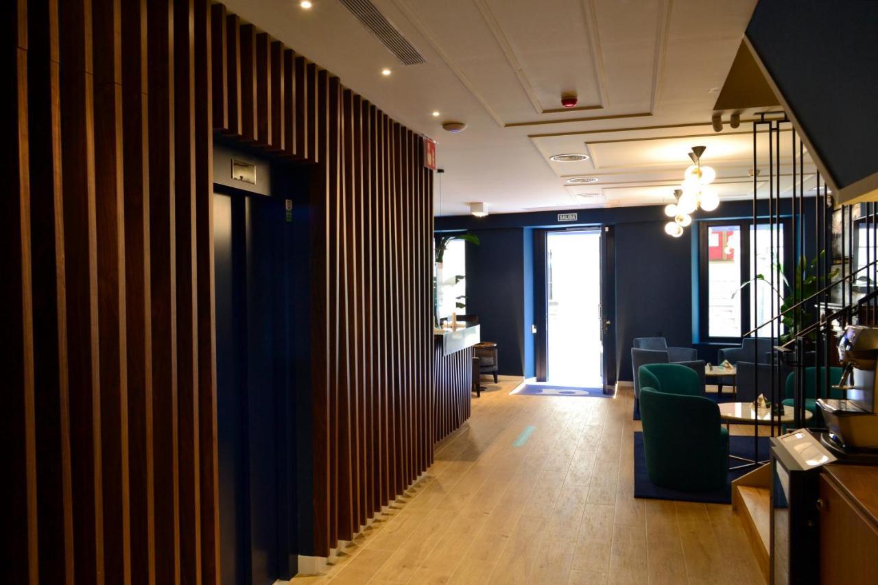 Hotel Alda Galeriآكورونيا المظهر الخارجي الصورة