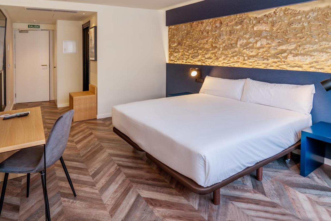 Hotel Alda Galeriآكورونيا المظهر الخارجي الصورة